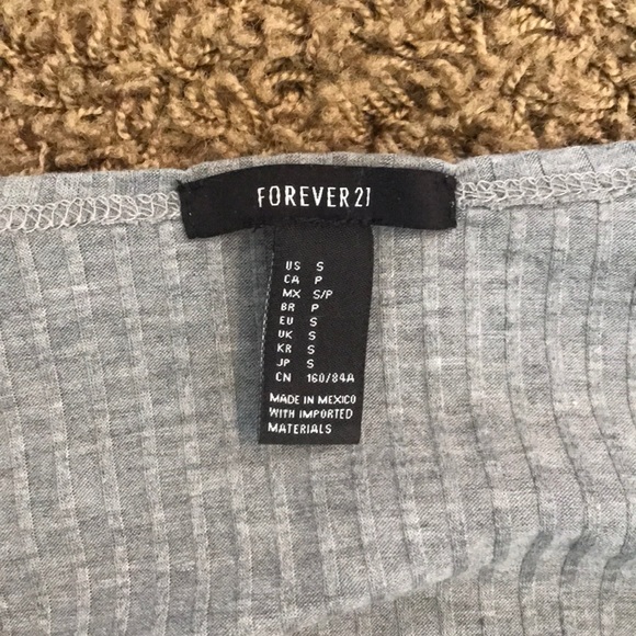 Forever 21 Crop Top Size Small - Picture 2 of 3
